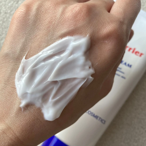 【乾燥肌の方必見!!】
乾燥や肌あれなどの『弱バリア肌』を芯から立て直す!!エクスバリアの新ボディケア♡♡_2_2