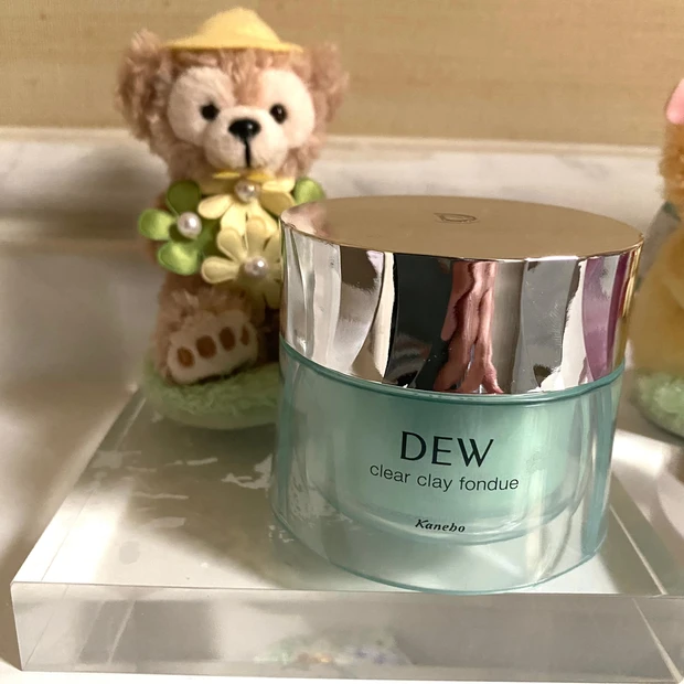 ティファニーブルー色の数量限定のクレイパックはアロマミントの香り。とろ〜りとつぶつぶで角質ケア。_3_1