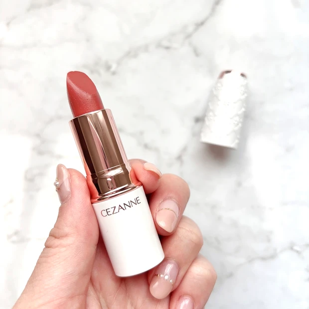 セザンヌ「ラスティングステイリップカラー03コーラルピンク」