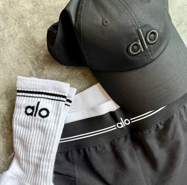 「来年こそ運動始めたい!」を叶える最強ウェア!韓国上陸で注目のALO!初心者におすすめ3選_1