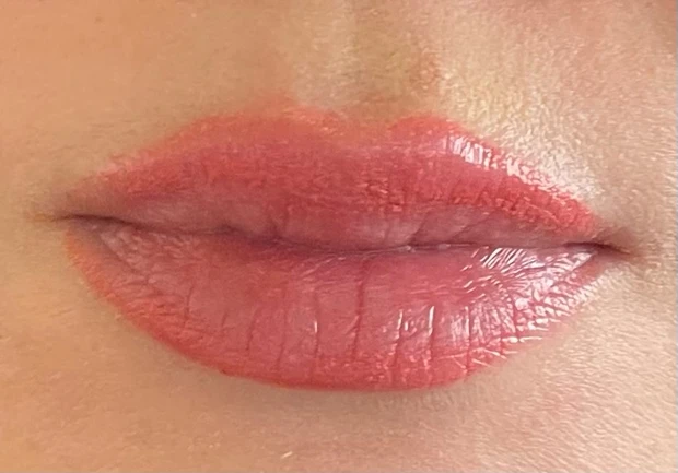 シャネル ル ルージュ デュオ ウルトラ トゥニュを塗った食後