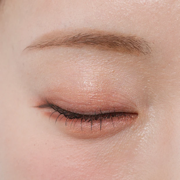 声優石飛恵里花アイメイク完成閉じ