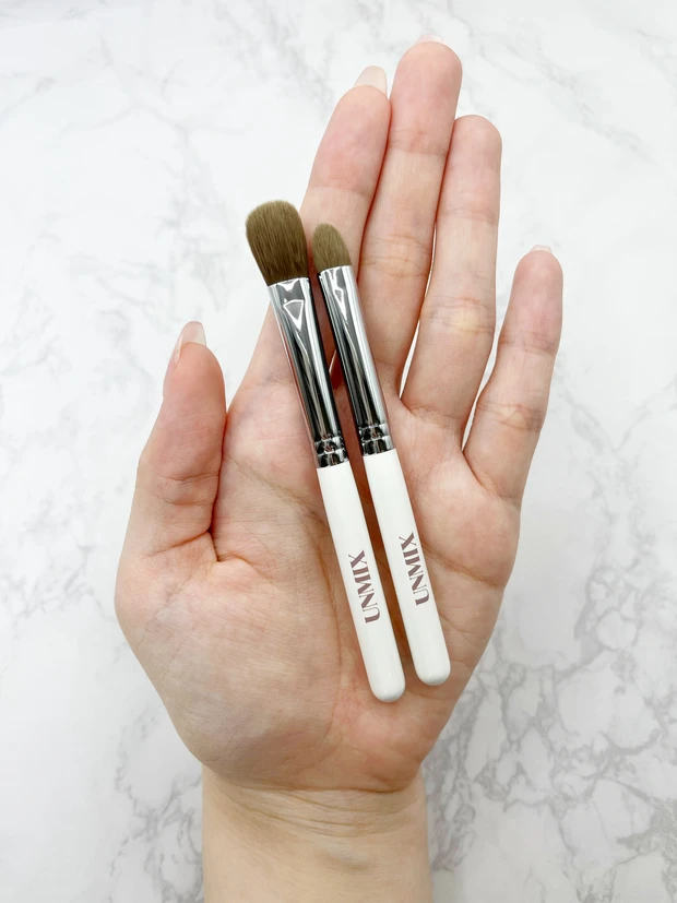 【ブルベさん即買いして!】UNMIX(アンミックス)のアイリッドニュアンスの新色が6/1より発売!新色2色のクロッカスとバイオレットをフィンガーブラシのミディアムとスモールを使ってレビュー!_8_1