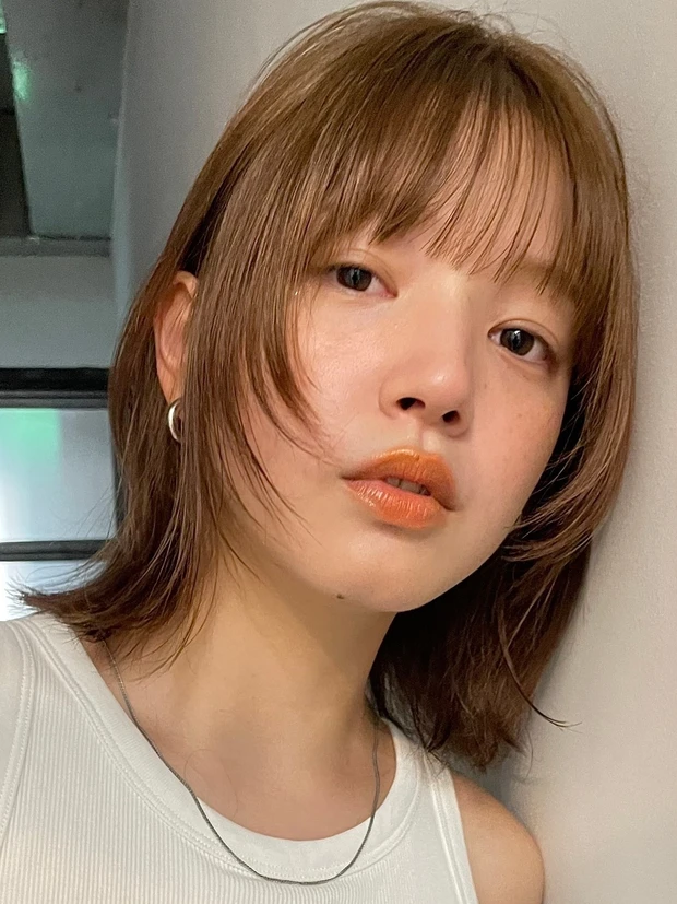 ヘアカタログ　ボブ　ボブヘア　前髪あり　スタイリング