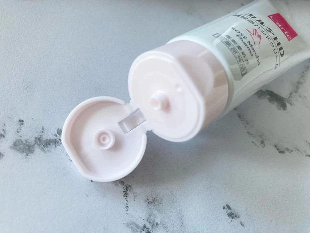カルテHDから高保湿ハンドクリームが登場♪乾燥シーズンにぴったりの使用感◎なケアアイテム_2