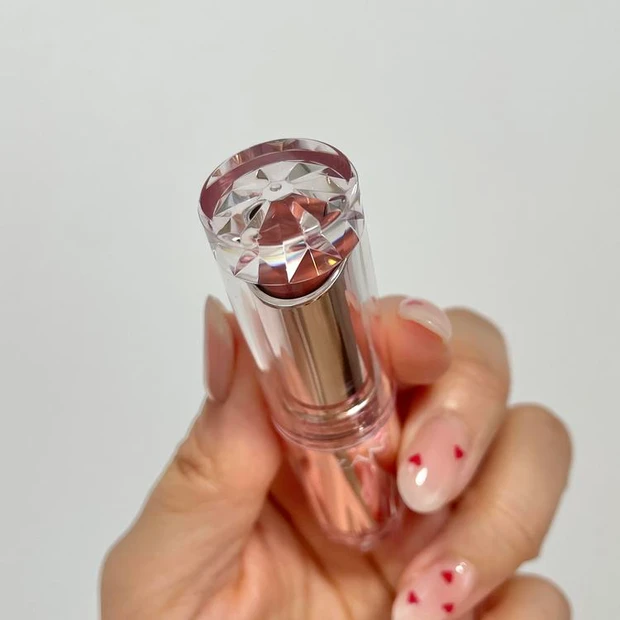 セザンヌ　ラスティンググロスリップ　303　モモコーラル　イエベ春　レビュー