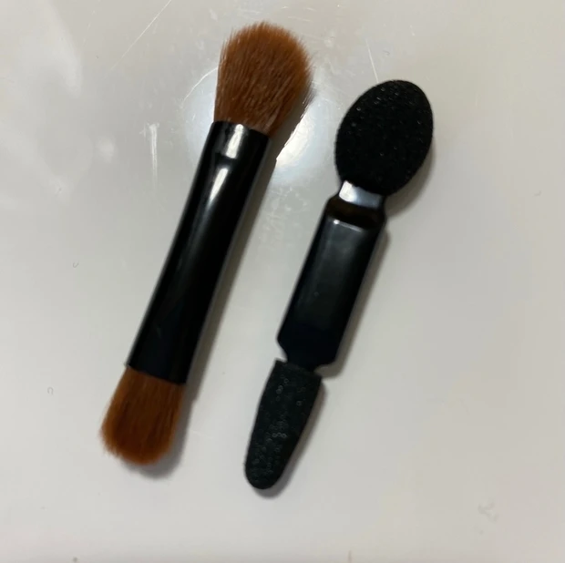 【2021夏コスメ】6月16日発売『エトヴォス』限定アイシャドウ。大人の抜け感モーヴピーチで美しい目元に。_3_2