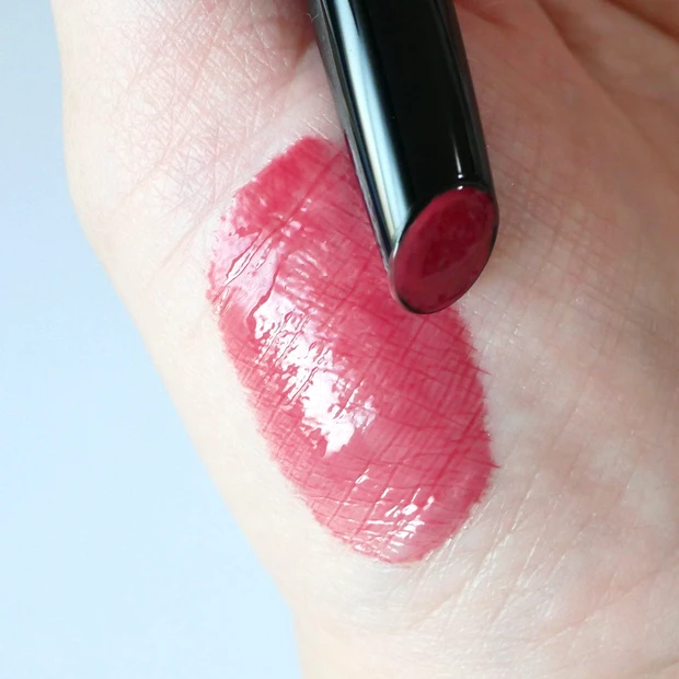 ケイト リップモンスター ツヤバース 明後日の水たまり