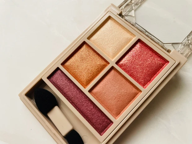 【新作】目もと、大きくよりも印象的に…！Viseeのパノラマデザインアイパレットに限定色登場♪スウォッチ・アイメイク写真アリ◎_3_2