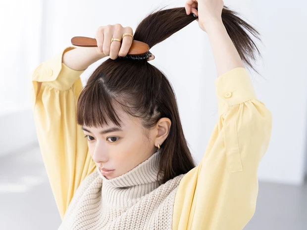 定番ハーフアップの進化形って? 【山本舞香×北原果】あえてのきっちりハーフアップが新しい!_4