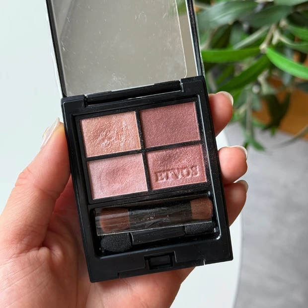 ETVOS エトヴォス ミネラルクラッシィシャドー フレンチフィグ