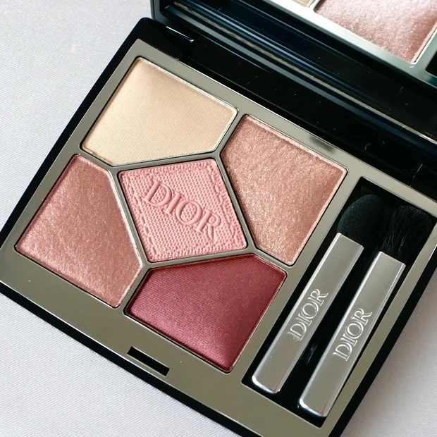 ディオールショウ サンク クルール 743 ローズ チュール