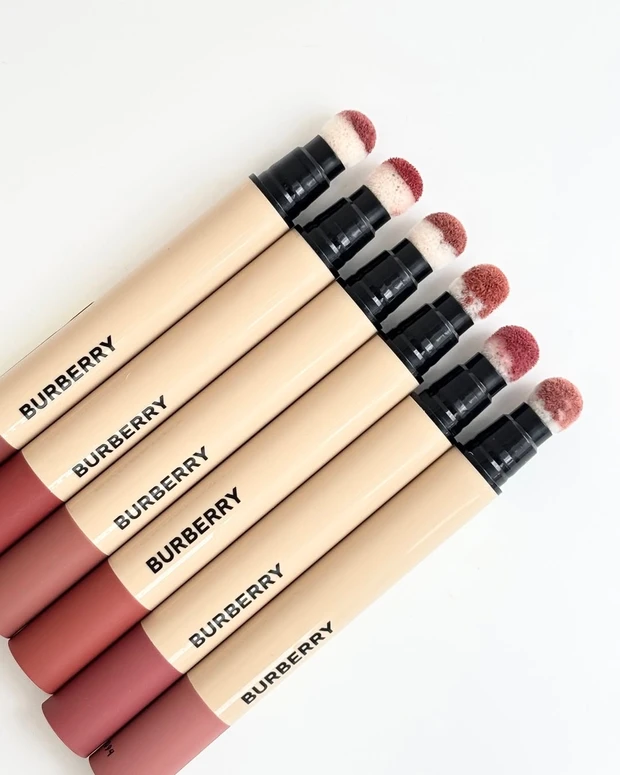 バーバリー ビューティ 新マットリップ