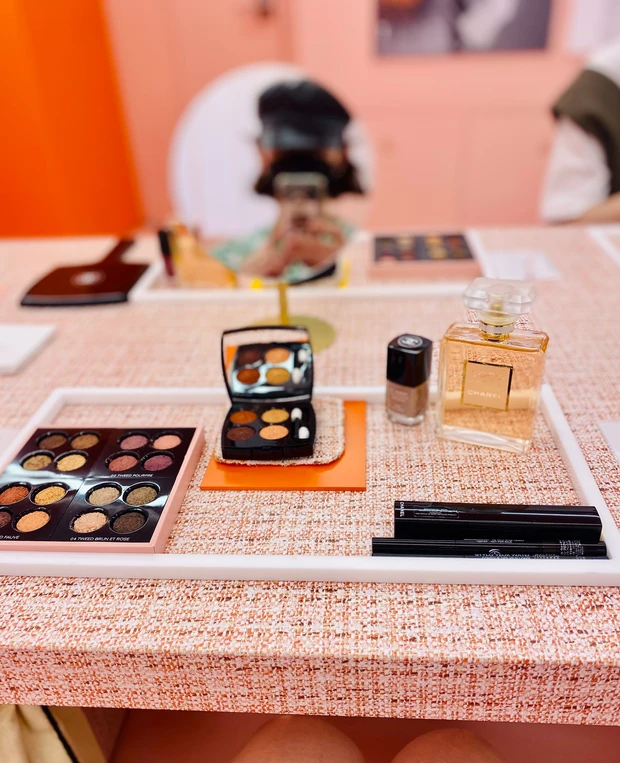 バズリ中!CHANEL アイシャドウ【レ キャトル オンブル ツイード】4種を体験!CHANEL BEAUTY HOUSE AT TOKYO 体験型イベントをレポ_4