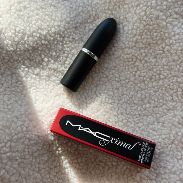 新年初買いはMAC マキシマル シルキー マット リップスティック 665リングジアラーム