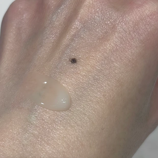 薬用ディープ リペア ゲル リンクル&ホワイト テクスチャー