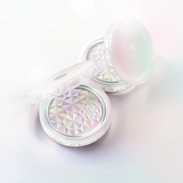 「いいね♡」が続出! 2022年MAQUIA SNSでバズったコスメを全部見せ!_12_3