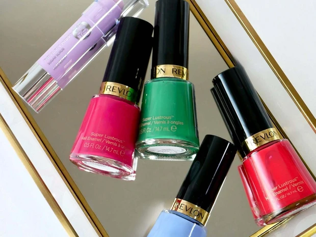 レブロンの人気シュガースクラブ新色&ビッグサイズになったネイルカラーをスウォッチ！