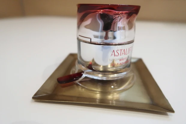 【新商品！美白・ハリ・うるおいを叶える！先行美容液】アスタリフト ホワイト ジェリー アクアリスタ_4_2