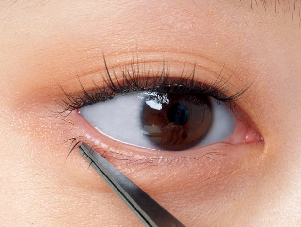 のり不要（グルーレス）つけまつげ 下まつ毛のやり方