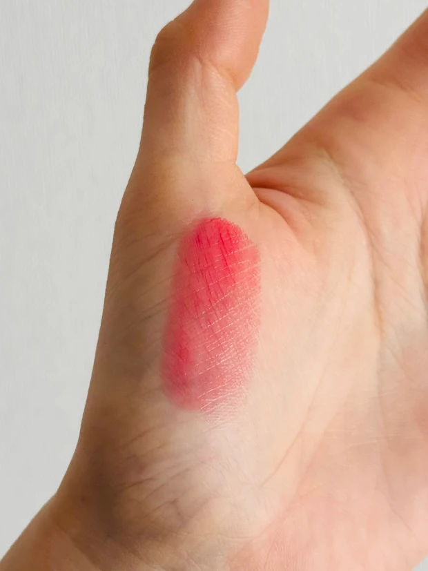 ファミュのル・ルージュ 901 アイコニックピンクのスウォッチ