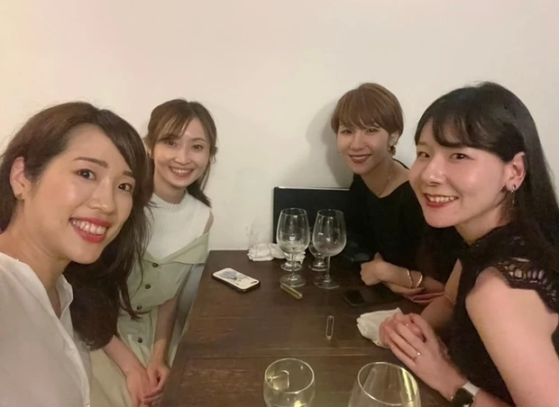 【自己紹介♡】
9年目に突入!!『限定♡』『キラっ、ツヤっ』コスメに目がない、MAQUIAインフルエンサーえりです。_6_2