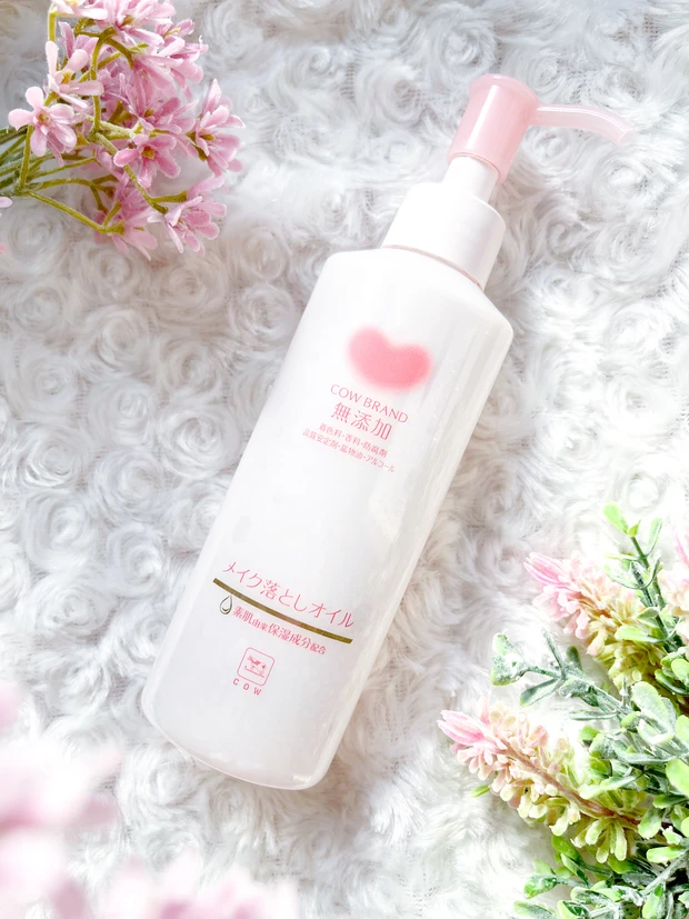 ＼カウブランド無添加／落ちにくいメイクもこのオイルでするん♩_1