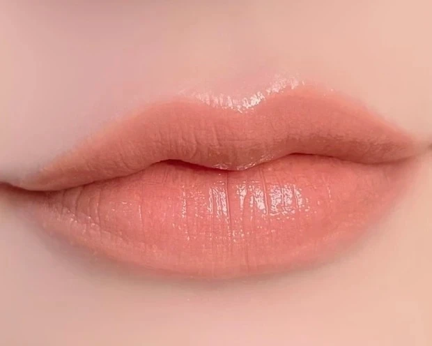 ルナソル プランプメロウリップス 11