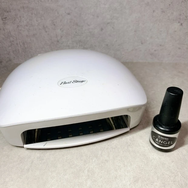 ジェルネイルシールの貼り方・剥がし方_ジェルネイルシールの貼り方のポイント_プラスで用意するもの