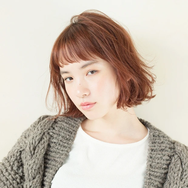 真冬のカジュアルボブは、脱力カールと透け感バングがおしゃれ見えのカギ