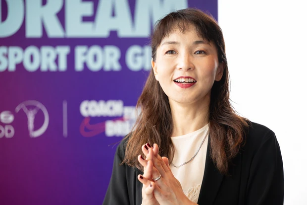 ナイキ　プレー・アカデミー　大坂なおみ　スポーツ-3