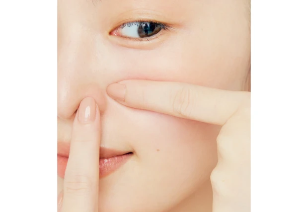 マキア　毛穴ケア　友利新　小鼻　洗顔