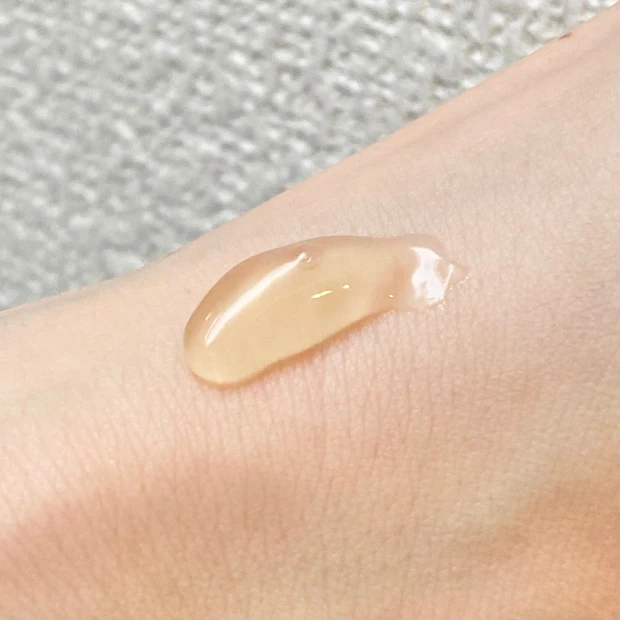 【田中みな実ちゃん表紙MAQUIA4月号】一冊まるごと美肌特集で肌悩み解消!付録はエストの新作洗顔ジェル。_3_2