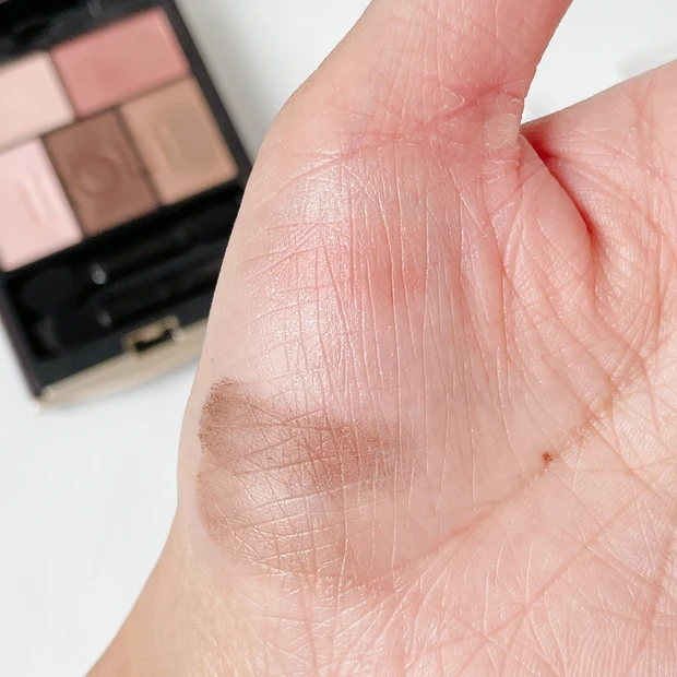 ベストコスメ2025 ブルベ夏 インウイ アイシャドウ 04