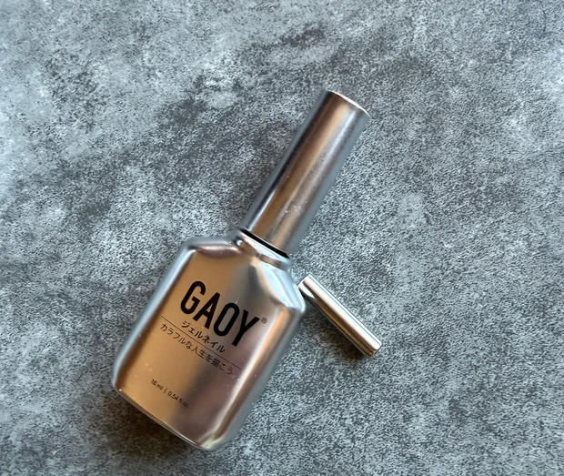 【40代セルフネイル】品よく盛れるマグネットネイル！簡単＆プチプラで叶う大人の上品ネイル_5