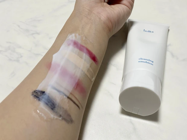 【製薬会社が作った】摩擦レスなクレンジング、下地要らずのリキッドファンデーション【敏感肌、揺らぎ肌の方必見】_3_2