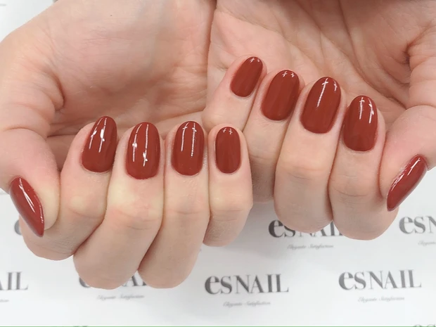 【インスタ保存数5000超！おすすめネイルデザイン6選✨】_7