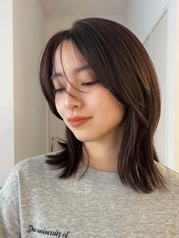 髪型 ミディアムレイヤー ミディアムヘア 韓国ヘア サイド