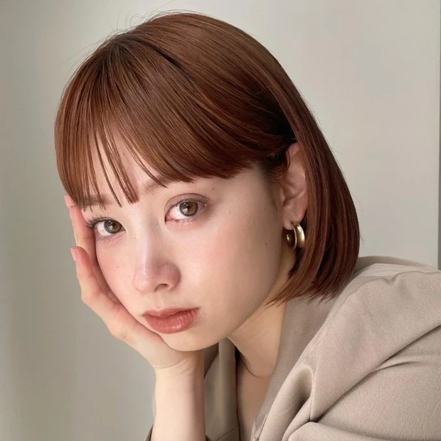 ボブ ヘア ミニボブ 髪型 ヘアスタイル 大人 前髪あり オレンジベージュ