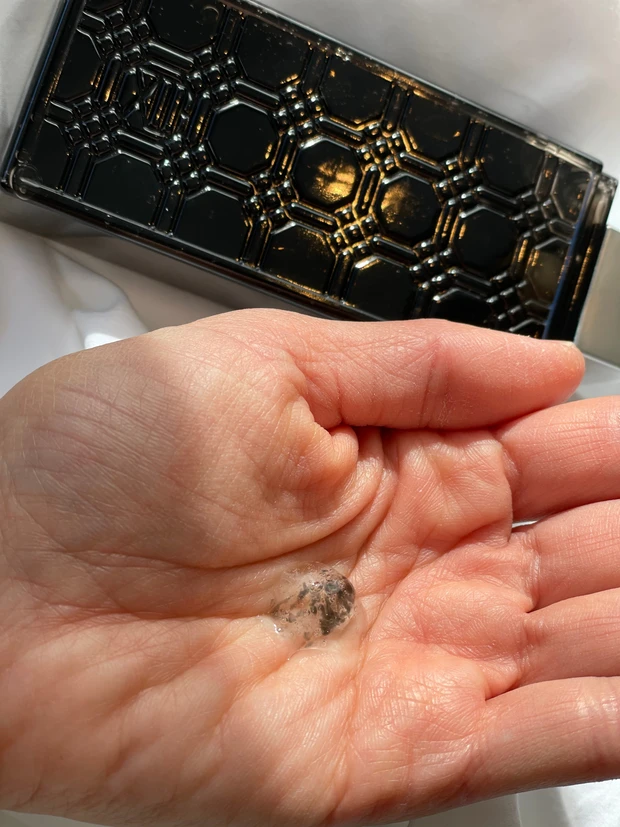 美容院後のアフターケアにキャビアのようなトリートメント_3