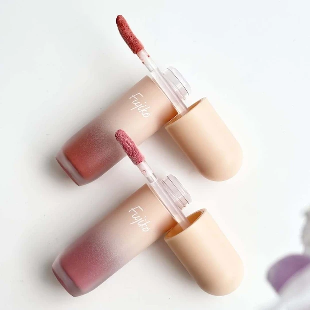 Fujiko（フジコ）の大人気「メロメロチーク」新2色をスウォッチ！ 春夏にぴったりのミルキーカラー…