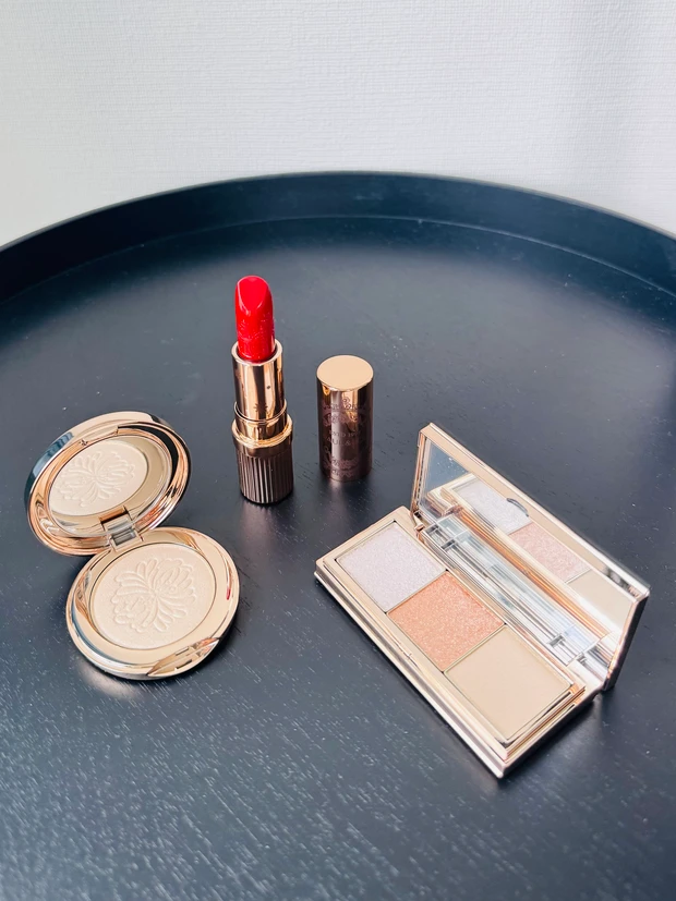 ポール＆ジョーのクリスマスコフレ2025、001 フラッパードレスのアイテム達