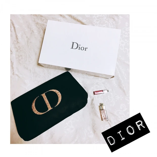 売り切れ必須！Diorのコスメ購入プラス1400円で買えるお得なポーチ！今年のは特に素敵です♡
