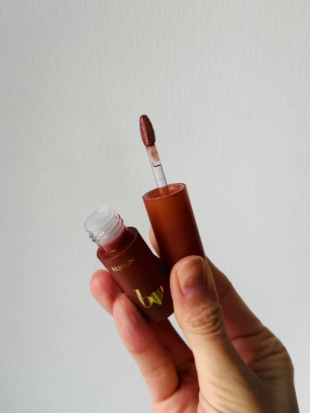 b idolのちゅるるんグロス 02 お泊まりピーチ