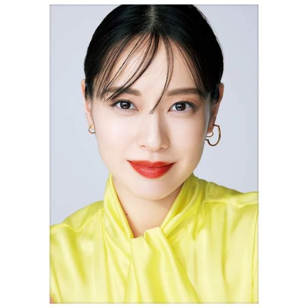 戸田恵梨香　表紙メイク