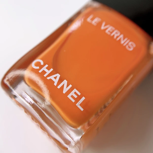 シャネル ヴェルニ ロング トゥニュ ネイル エナメル　クルーズ