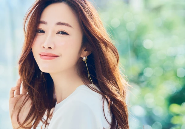 神崎 恵さんが提案。久しぶりの「再会」の日のメイク&ファッション PhotoGallery_1_2