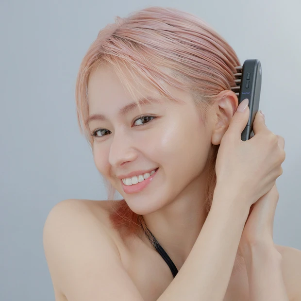 【山本舞香さんの美活】話題の美容ギア・スカルプケア製品をお試し！おすすめ5選