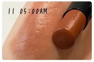 イエベ秋 リップモンスター 11 05:00AM