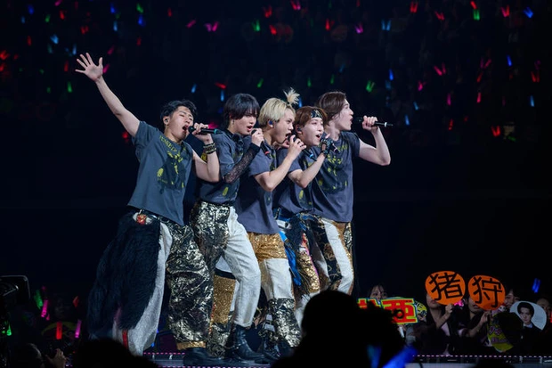 【3位】【KEY TO LIT(キテレツ)美容液説】乾いた心に必要なのはこの5人!その効能をマキアエディターが検証〈ライブルポ〉